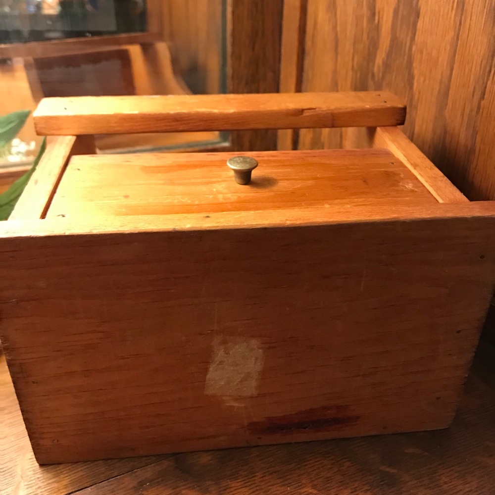 Vintage 1970’s Colonial Small Pine Shelf with Drawer - Picture 12 of 13